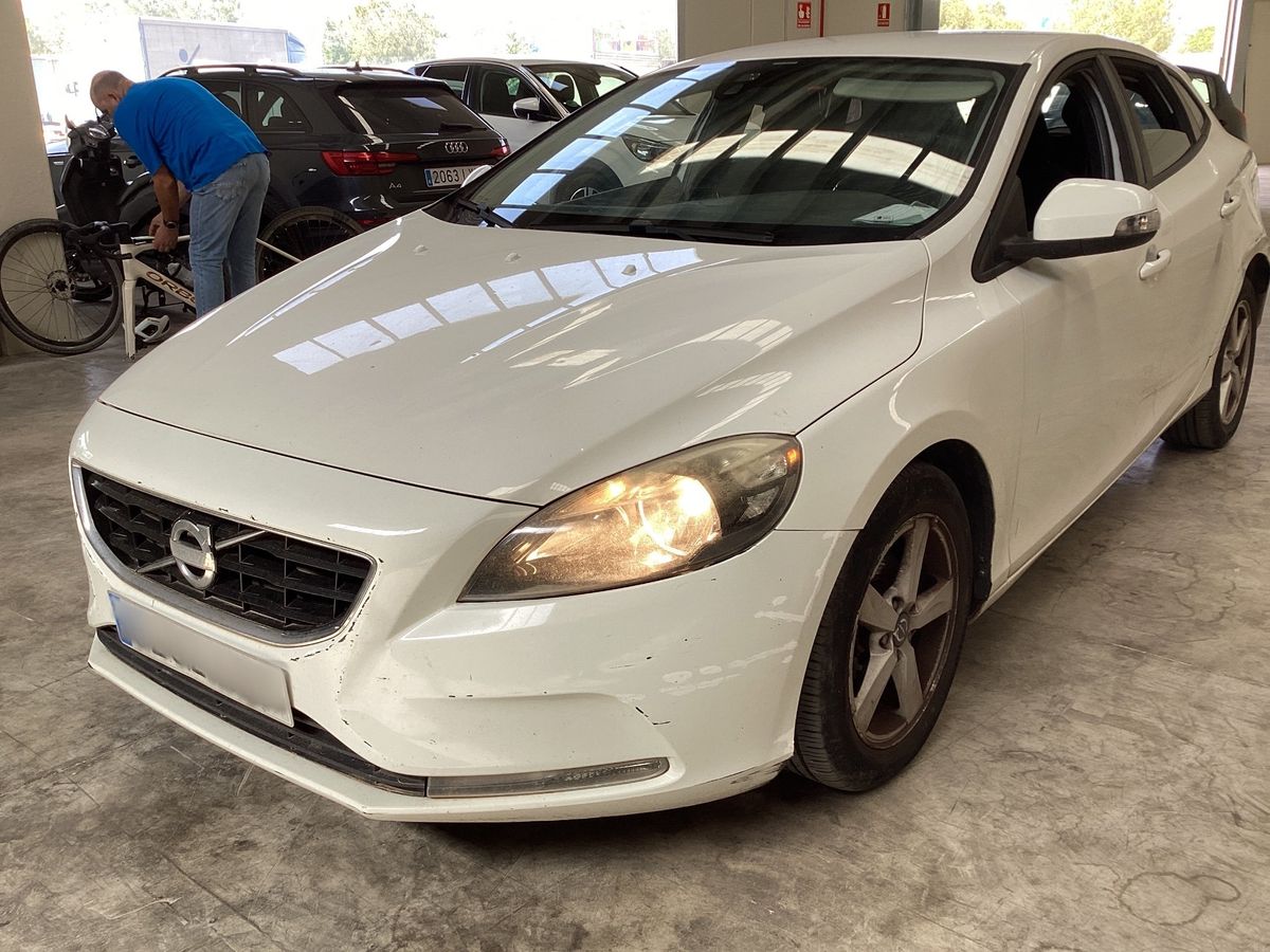 Volvo V40 2013