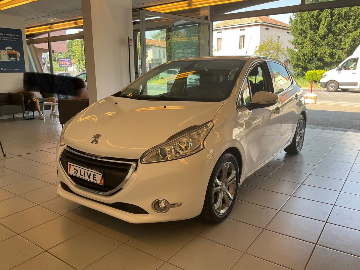 Peugeot 208 2015