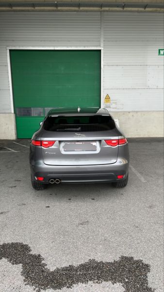 Jaguar F-Pace 20d R-Sport AWD — zdjęcie 20