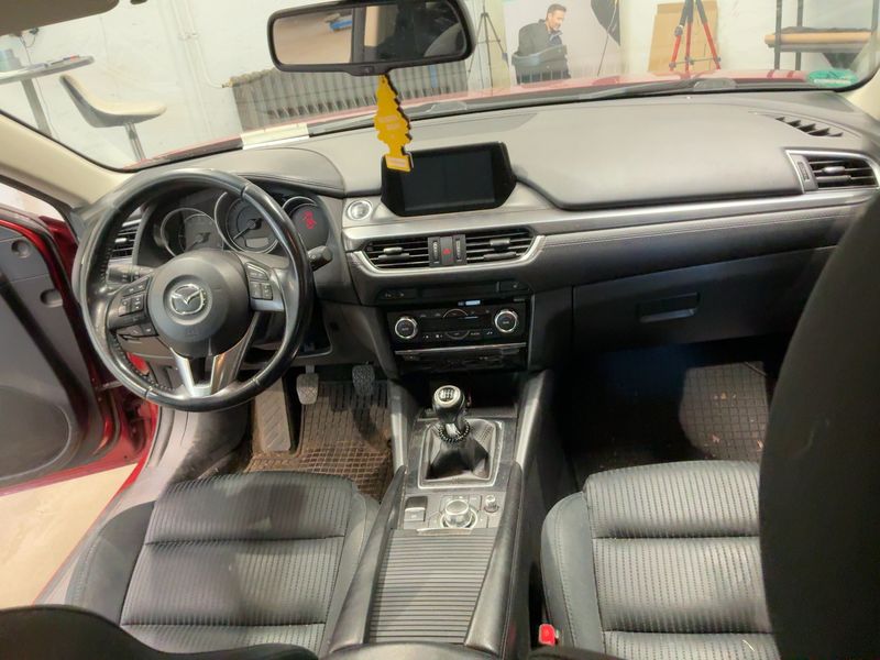 Mazda 6 2.2 Turbodiesel Exclusive-Line — zdjęcie 12