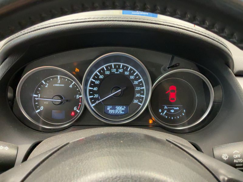 Mazda 6 2.2 Turbodiesel Exclusive-Line — zdjęcie 13