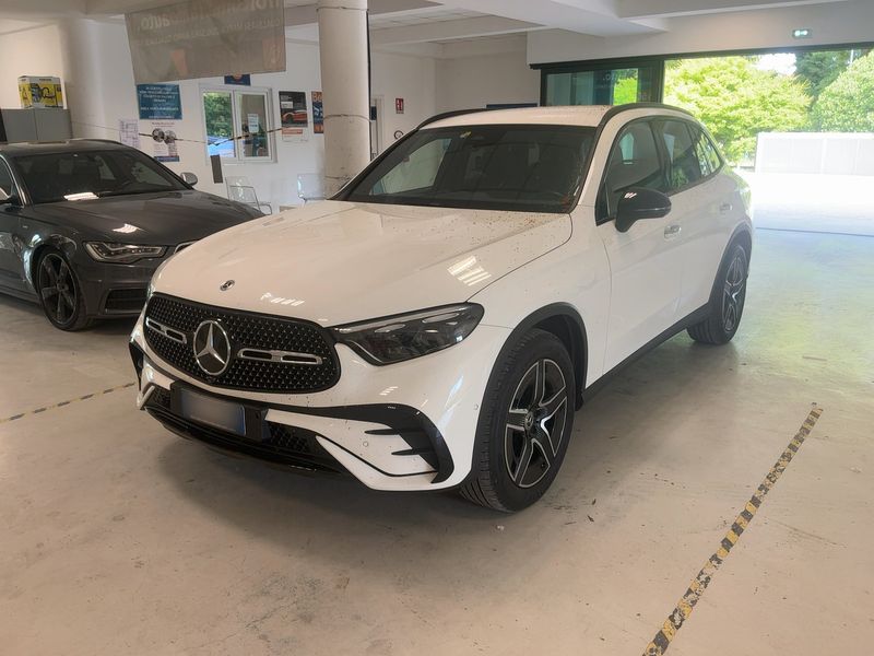 Mercedes-Benz GLC-Klasse GLC 220 d Mild-Hybrid 4Matic AMG Line 2023 – снимка 1
