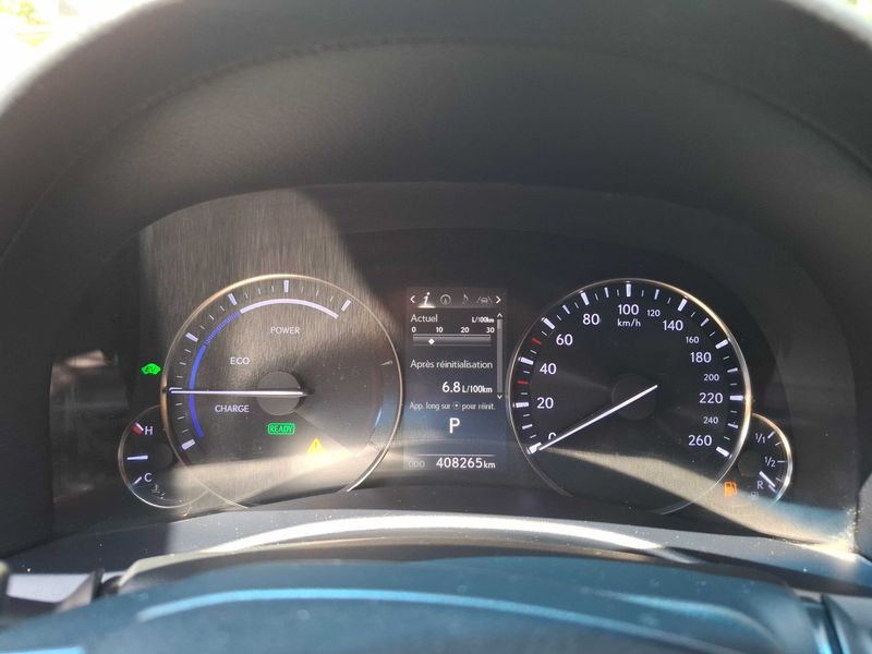 Lexus GS-Serie GS 300h Luxe — zdjęcie 12