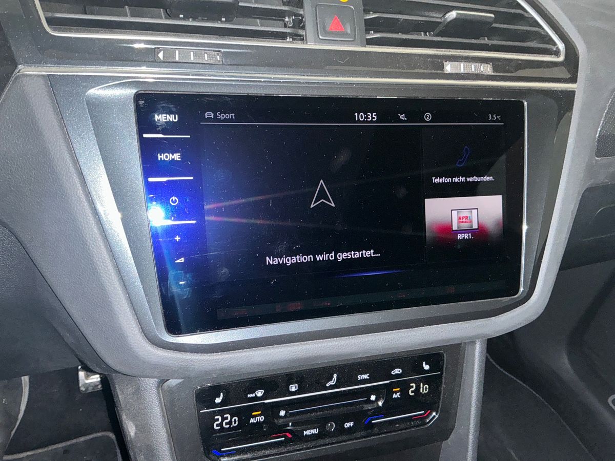 Volkswagen Tiguan 2022 — photo 29