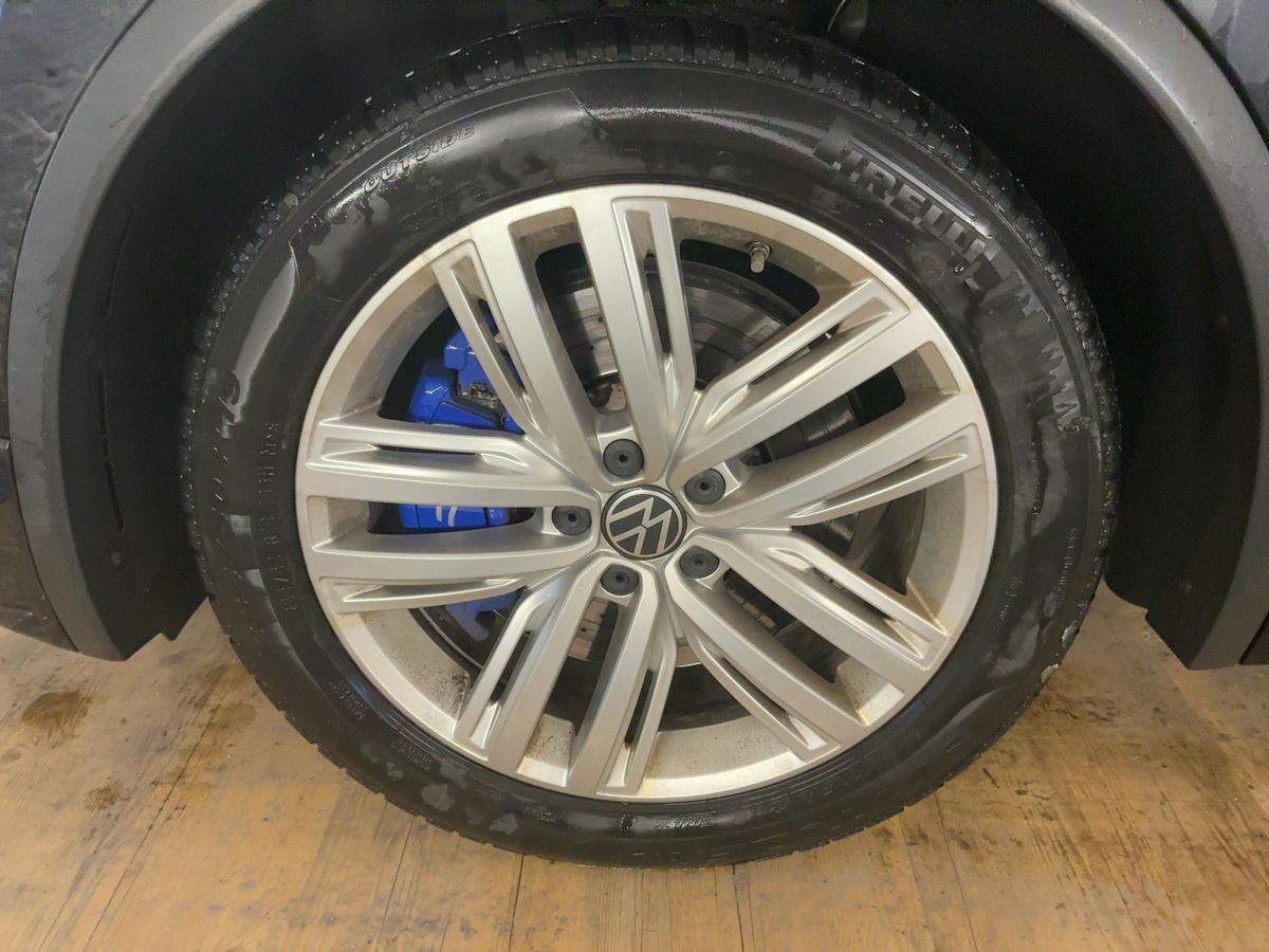 Volkswagen Tiguan 2022 — photo 4