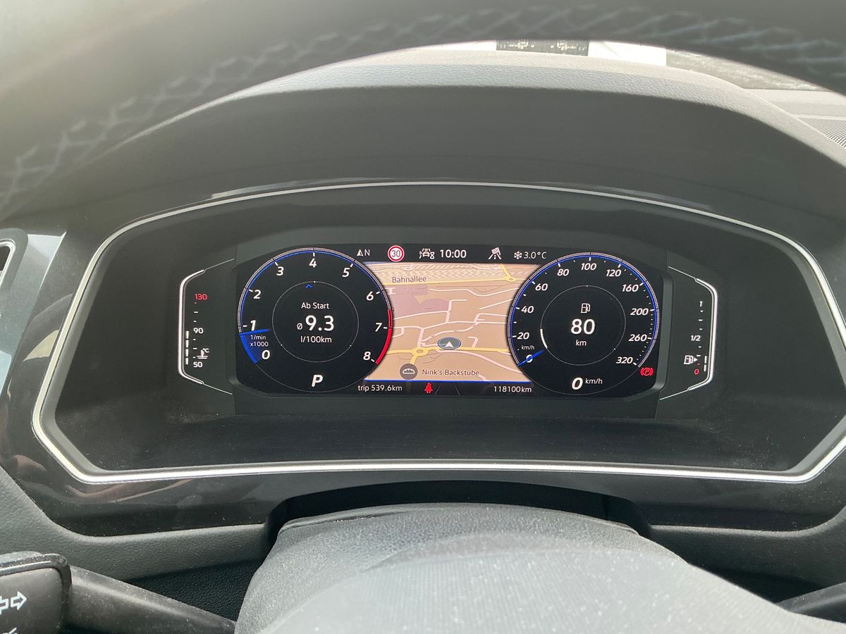 Volkswagen Tiguan 2022 — photo 20