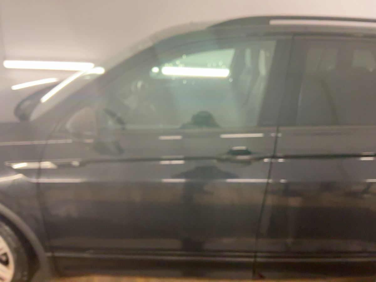 Volkswagen Tiguan 2022 — photo 5