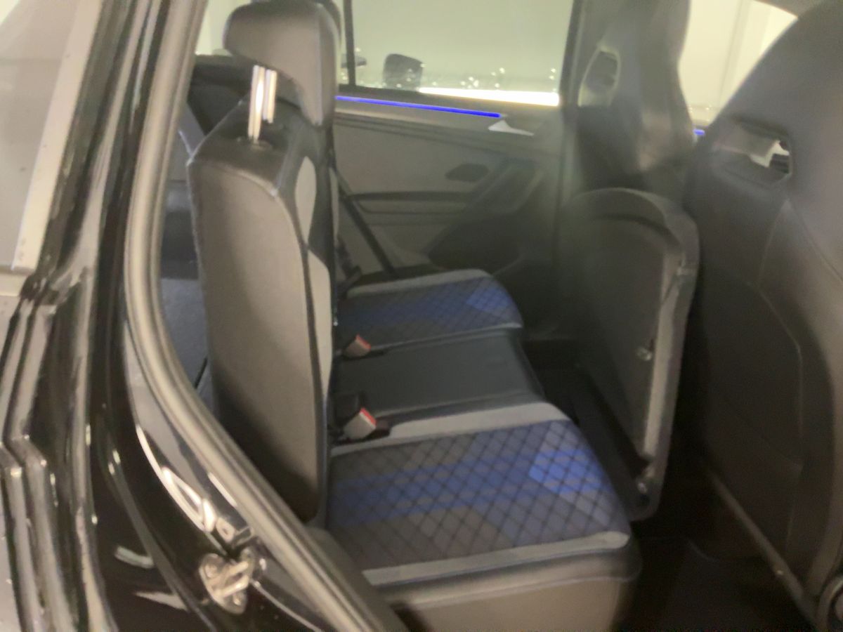 Volkswagen Tiguan 2022 — photo 21