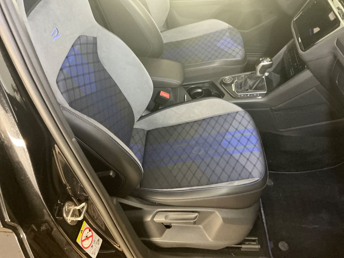 Volkswagen Tiguan 2022 — photo 36