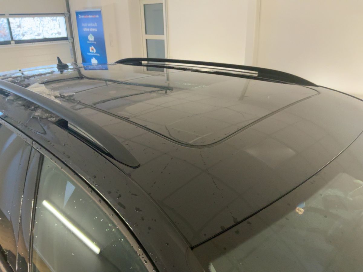 Volkswagen Tiguan 2022 — photo 14
