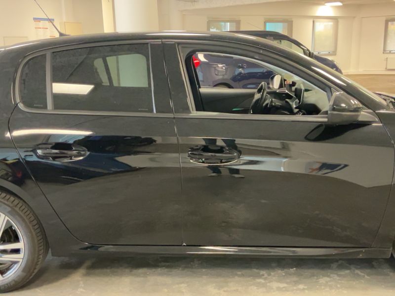 Peugeot 208 1.2 PureTech Allure Business — zdjęcie 7