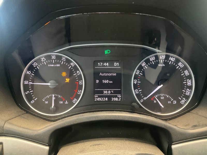 Skoda Octavia 2.0 TDI Scout 4x4 2012 – снимка 18