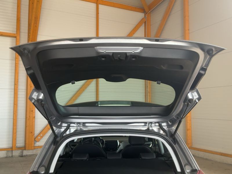 Peugeot 2008 1.2 PureTech Allure — zdjęcie 10