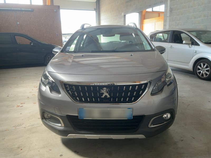 Peugeot 2008 1.2 PureTech Allure — zdjęcie 9