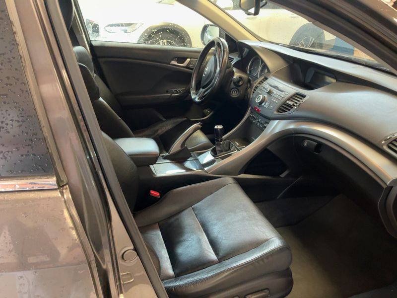 Honda Accord 2.4 VTEC Executive — zdjęcie 11