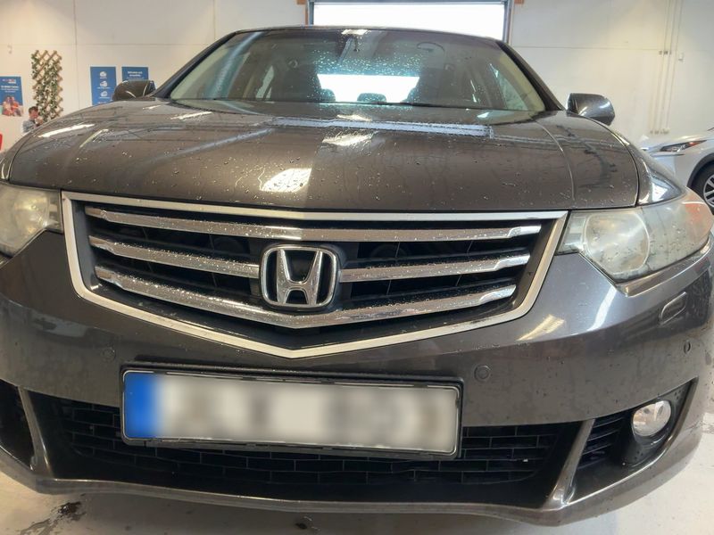 Honda Accord 2.4 VTEC Executive — zdjęcie 9