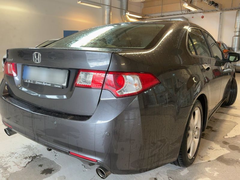 Honda Accord 2.4 VTEC Executive — zdjęcie 6