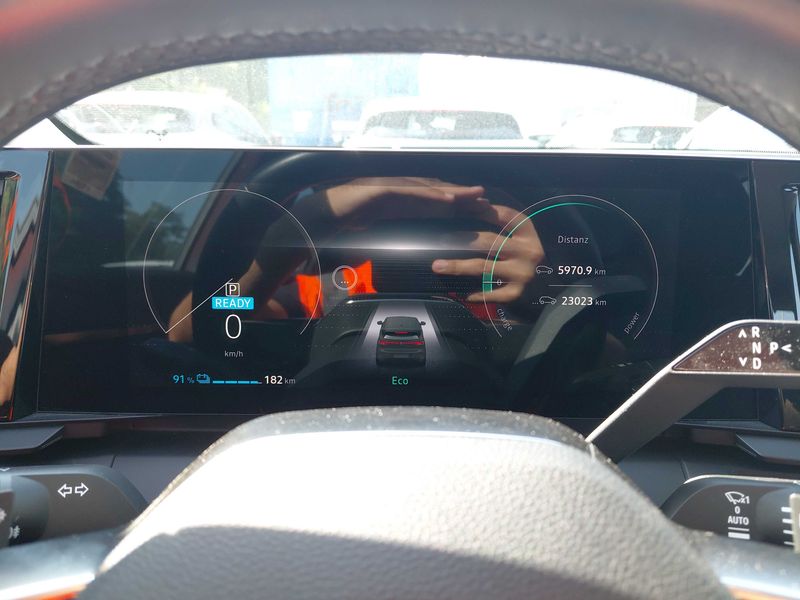 Renault Megane E-Tech electric drive 96 kW Equilibre — zdjęcie 12