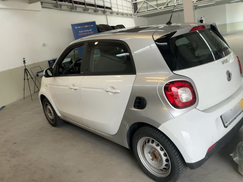 Smart forfour 0.9 Turbo Basis passion — zdjęcie 3