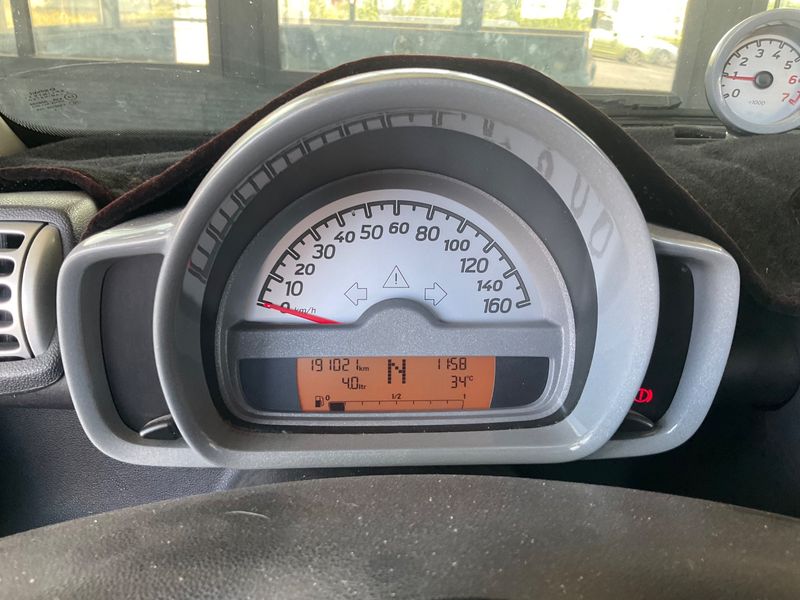 Smart fortwo 1.0 Turbo Basis pulse — zdjęcie 4
