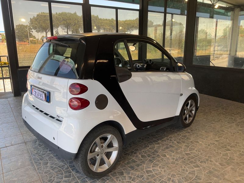 Smart fortwo 1.0 Turbo Basis pulse — zdjęcie 2