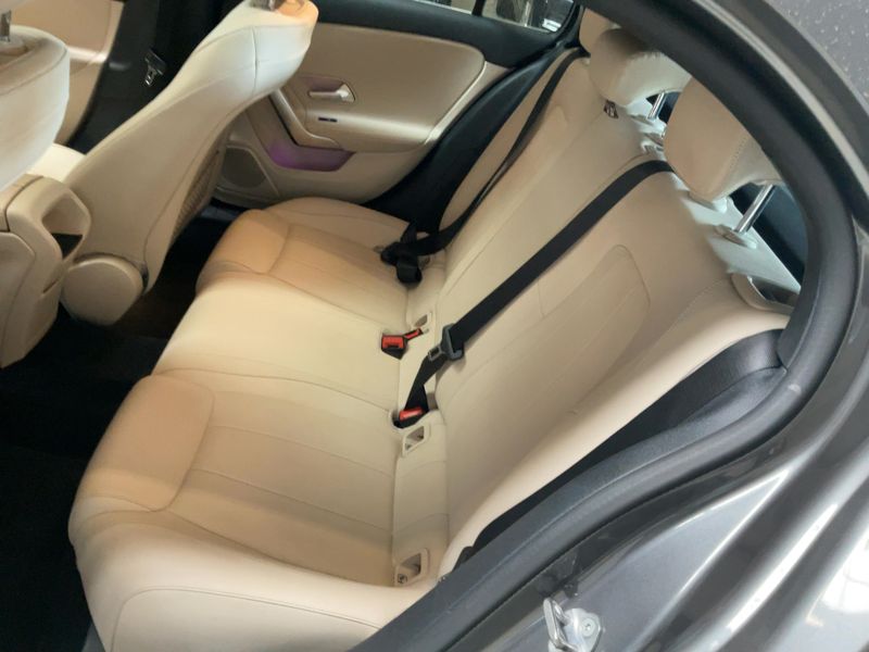Mercedes-Benz A-Klasse A 200 — zdjęcie 14