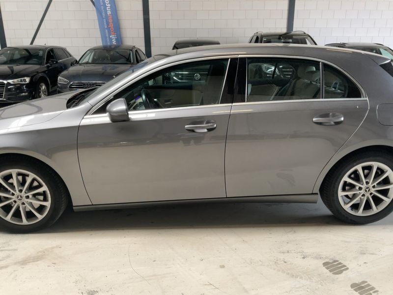 Mercedes-Benz A-Klasse A 200 — zdjęcie 4