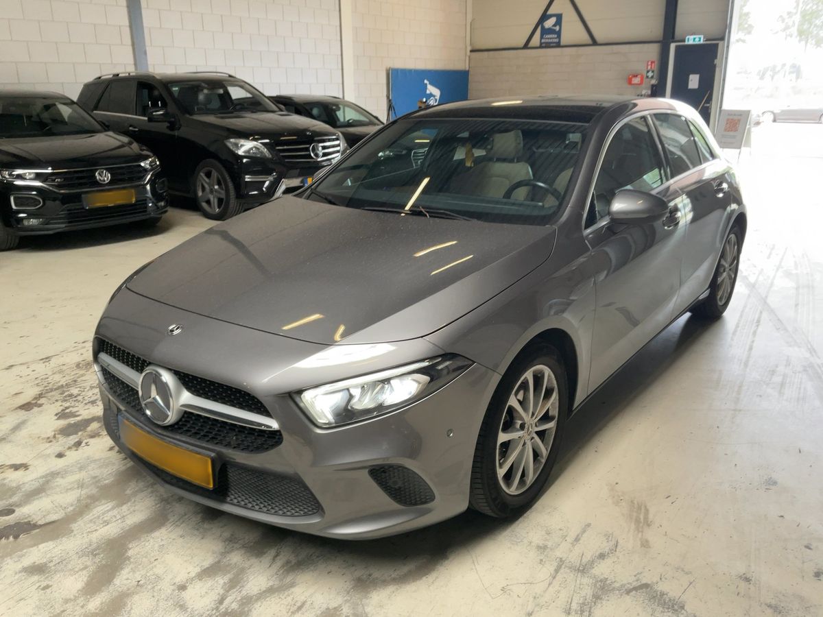 Mercedes-Benz A-Klasse 2019 — photo 1