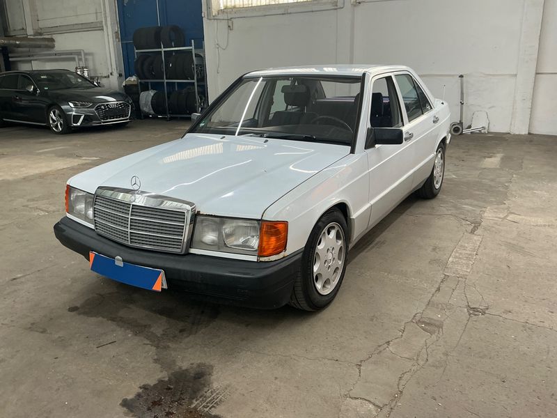 Mercedes-Benz 190/190 E E 190