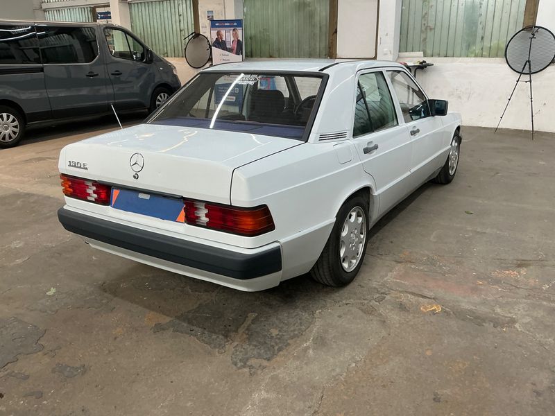 Mercedes-Benz 190/190 E E 190 — zdjęcie 2