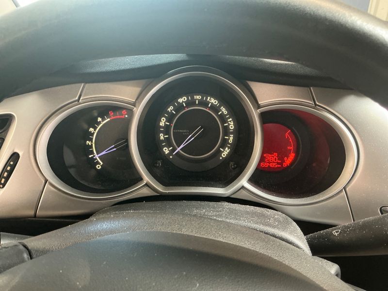 Citroen C3 1.4 HDi Confort — zdjęcie 4