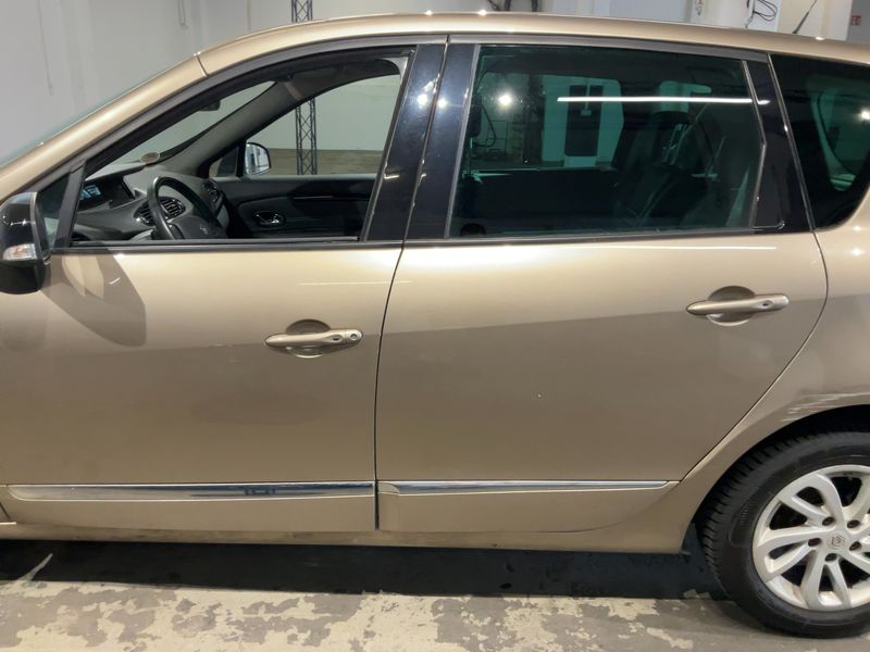 Renault Scenic 1.2 BOSE Edition — zdjęcie 4