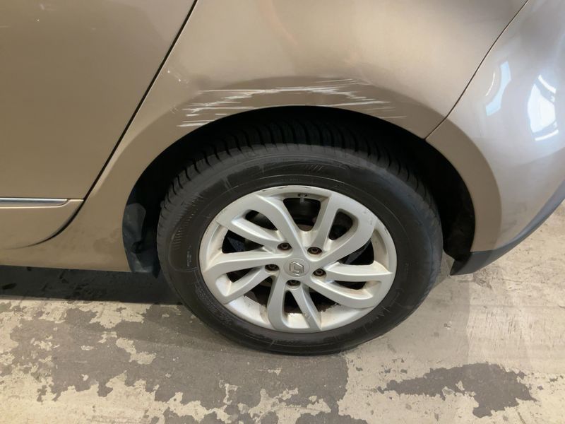 Renault Scenic 1.2 BOSE Edition 2015 – снимка 5