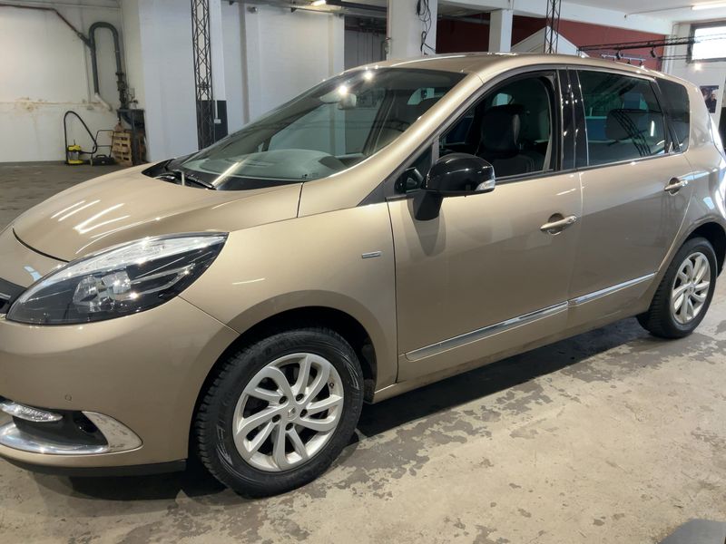 Renault Scenic 1.2 BOSE Edition — zdjęcie 2
