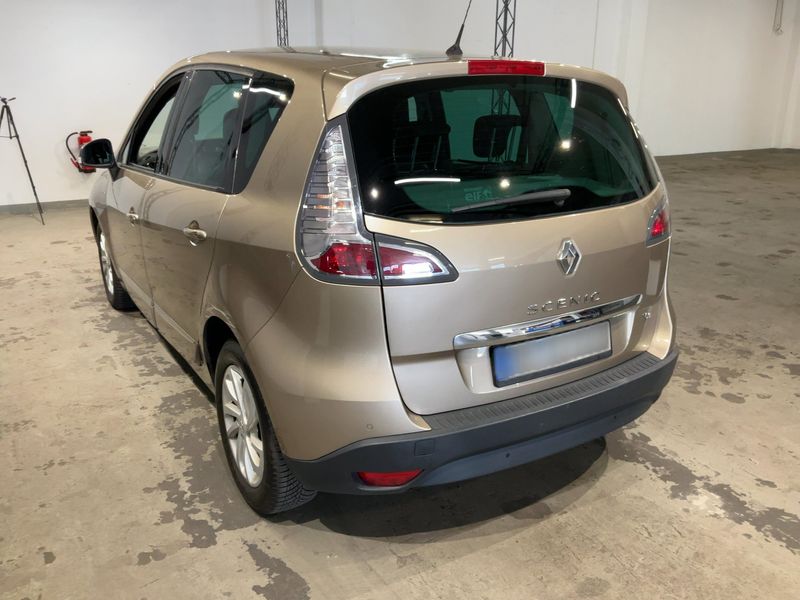 Renault Scenic 1.2 BOSE Edition — zdjęcie 3