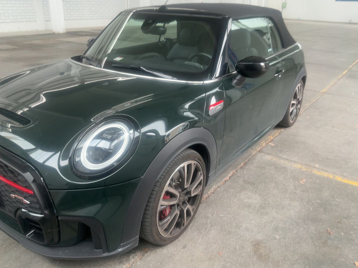 MINI Cabrio John Cooper Works