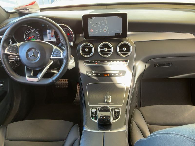 Mercedes-Benz GLC-Klasse GLC 250 4Matic AMG Line — zdjęcie 12