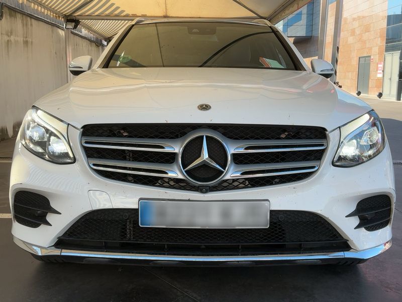 Mercedes-Benz GLC-Klasse GLC 250 4Matic AMG Line — zdjęcie 9