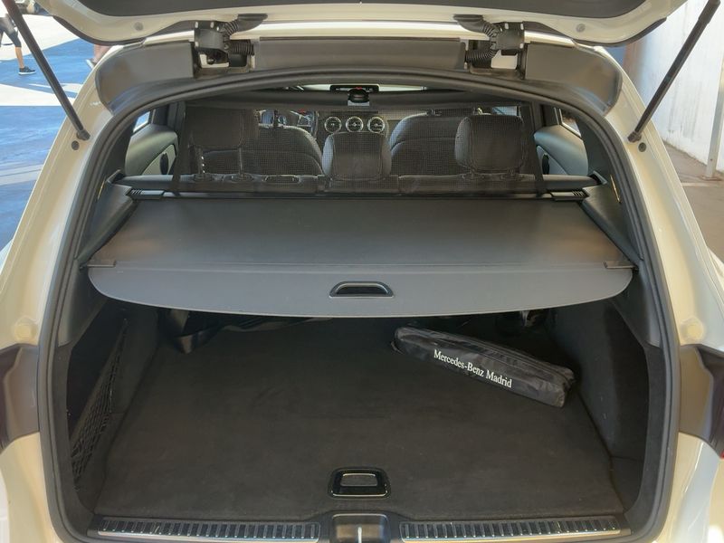 Mercedes-Benz GLC-Klasse GLC 250 4Matic AMG Line — zdjęcie 10