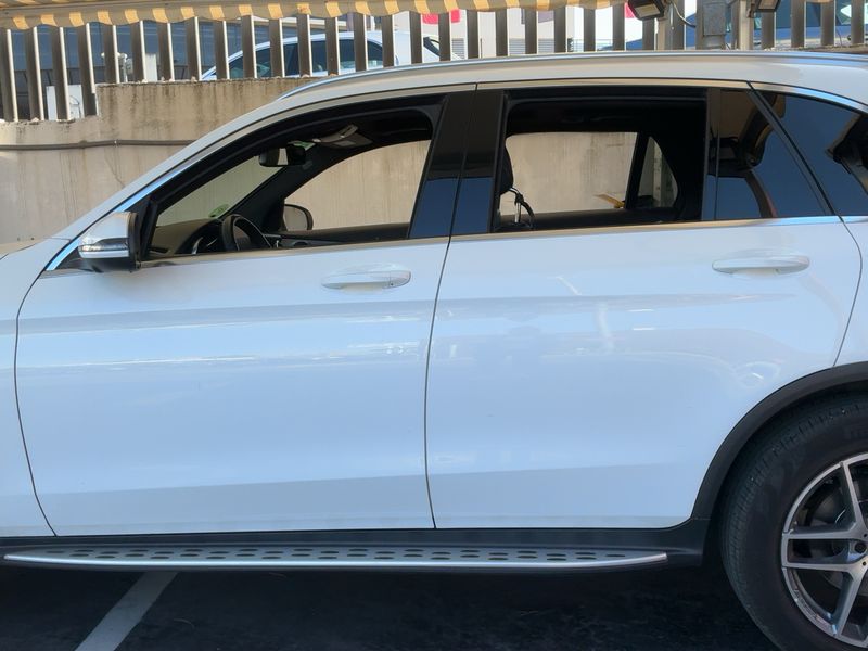 Mercedes-Benz GLC-Klasse GLC 250 4Matic AMG Line — zdjęcie 4