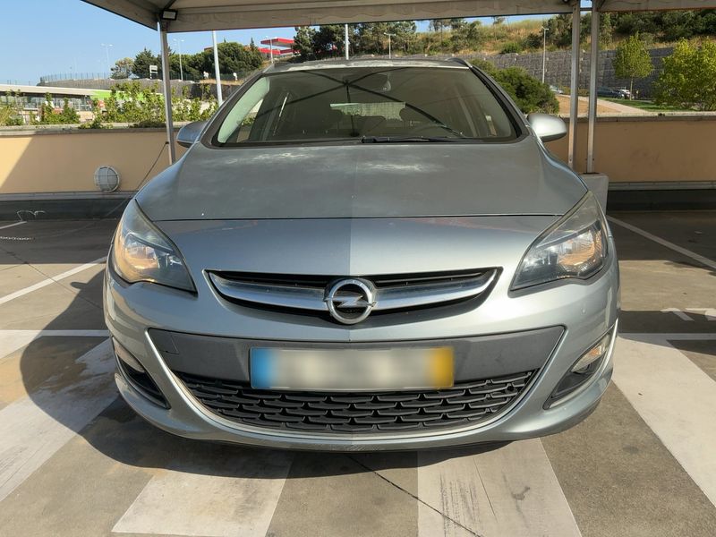 Opel Astra 1.7 CDTI Excellence 2014 – снимка 14