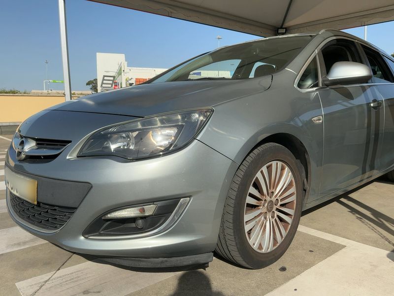 Opel Astra 1.7 CDTI Excellence 2014 – снимка 2