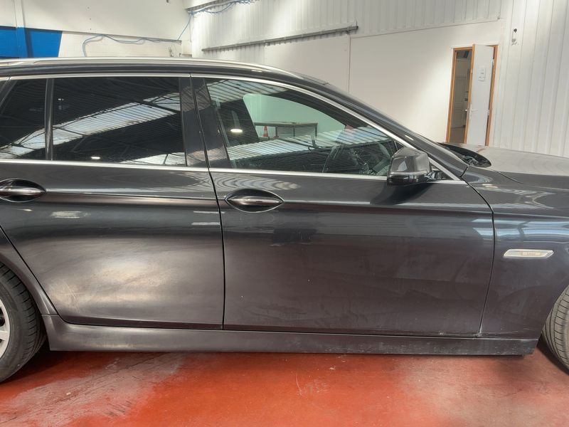 BMW 5er 520d xDrive Luxury 2015 – снимка 10