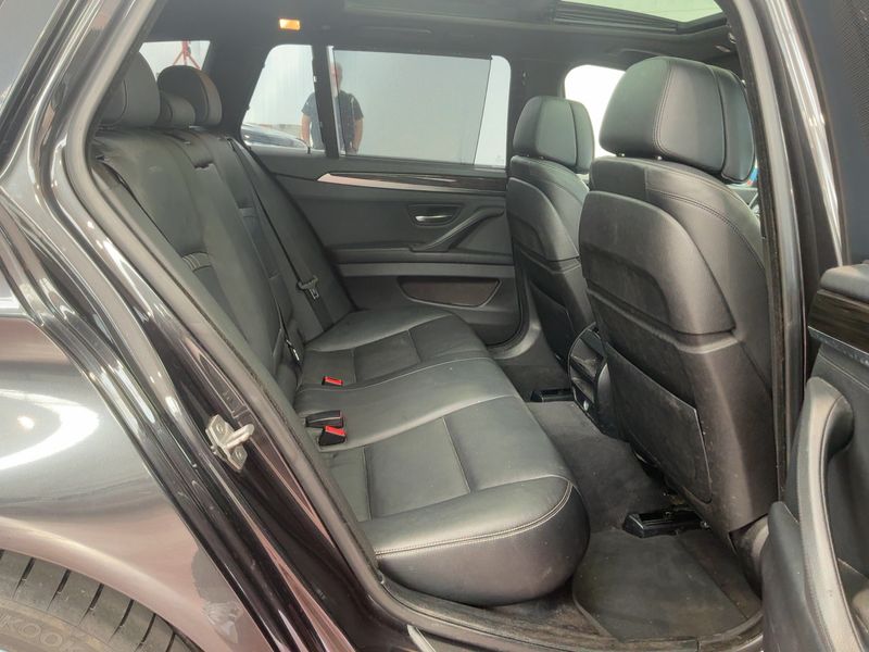 BMW 5er 520d xDrive Luxury 2015 – снимка 19