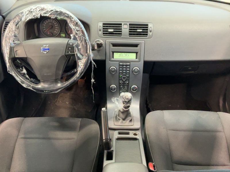 Volvo V50 1.6 D2 Kinetic — zdjęcie 12