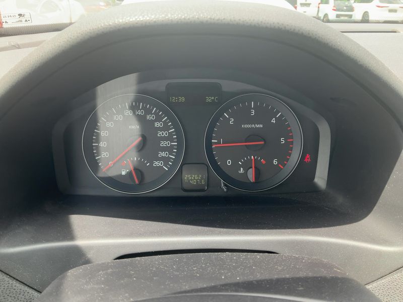 Volvo V50 1.6 D2 Kinetic — zdjęcie 13
