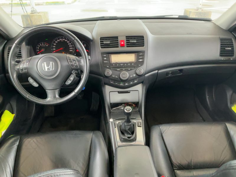 Honda Accord 2.0 VTEC Executive — zdjęcie 12