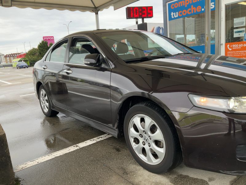 Honda Accord 2.0 VTEC Executive — zdjęcie 8