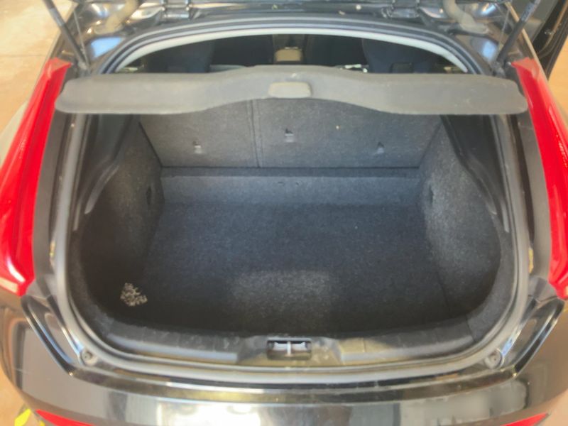 Volvo V40 2.0 D2 Kinetic — zdjęcie 10