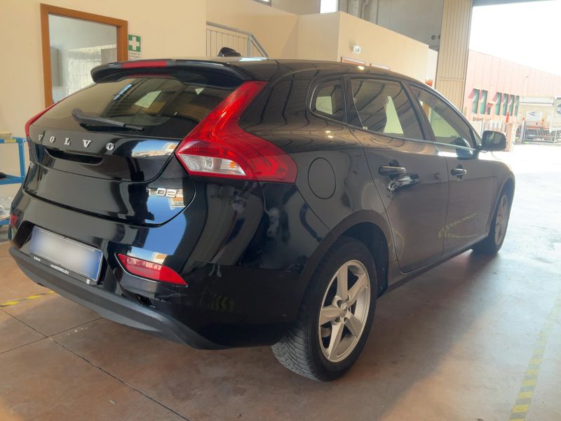 Volvo V40 2.0 D2 Kinetic — zdjęcie 6